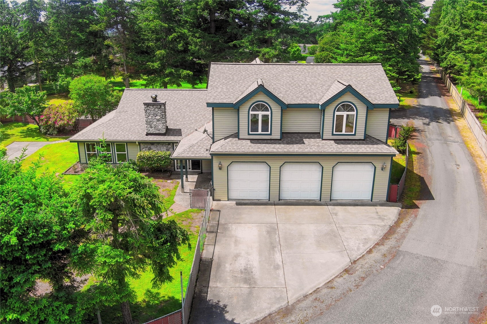 1785 Douglas Road Friday Harbor, WA 98250 - Photo 4 of 33 Gallery Image 4