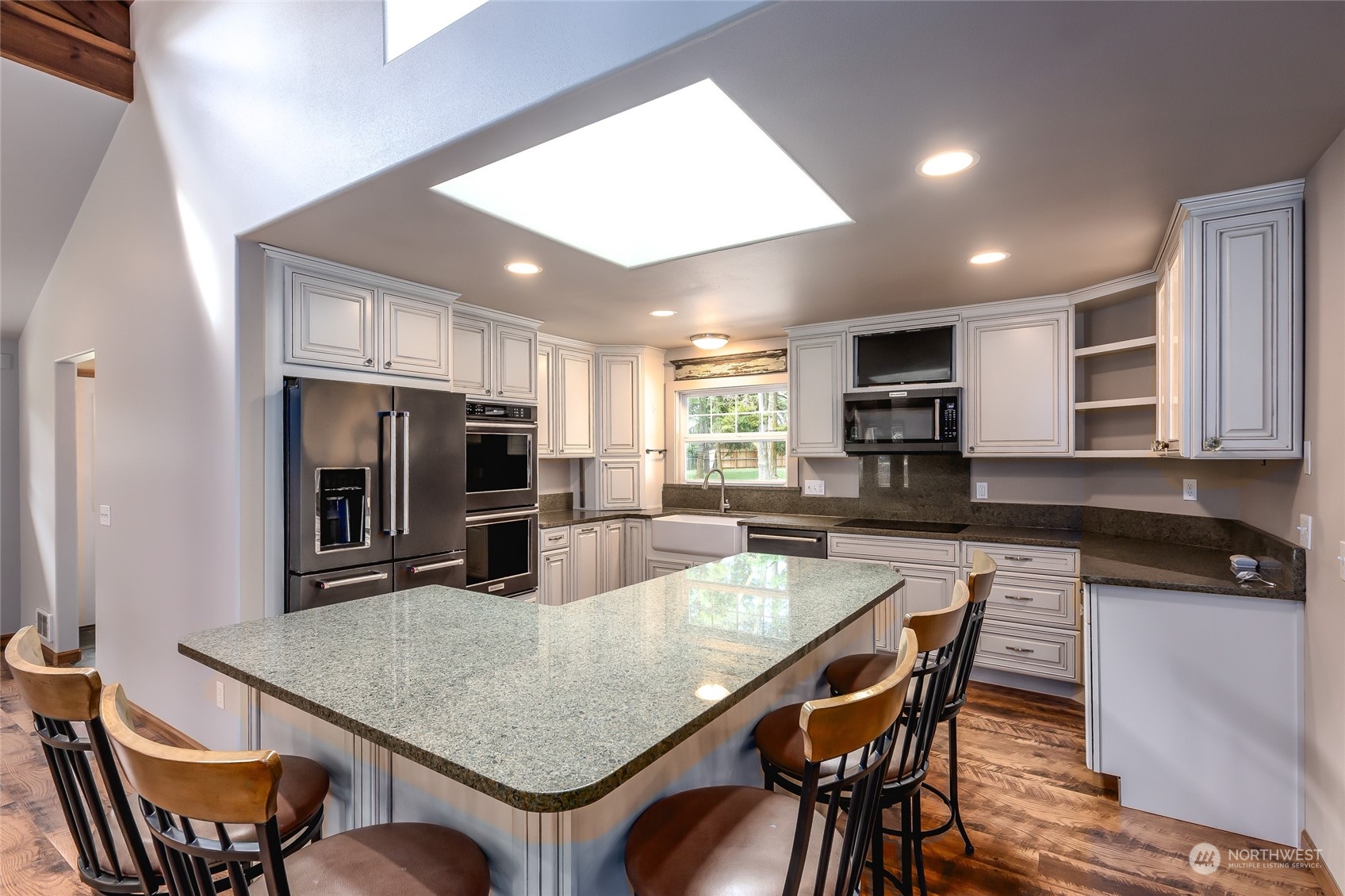 1785 Douglas Road Friday Harbor, WA 98250 - Photo 7 of 33 Gallery Image 7