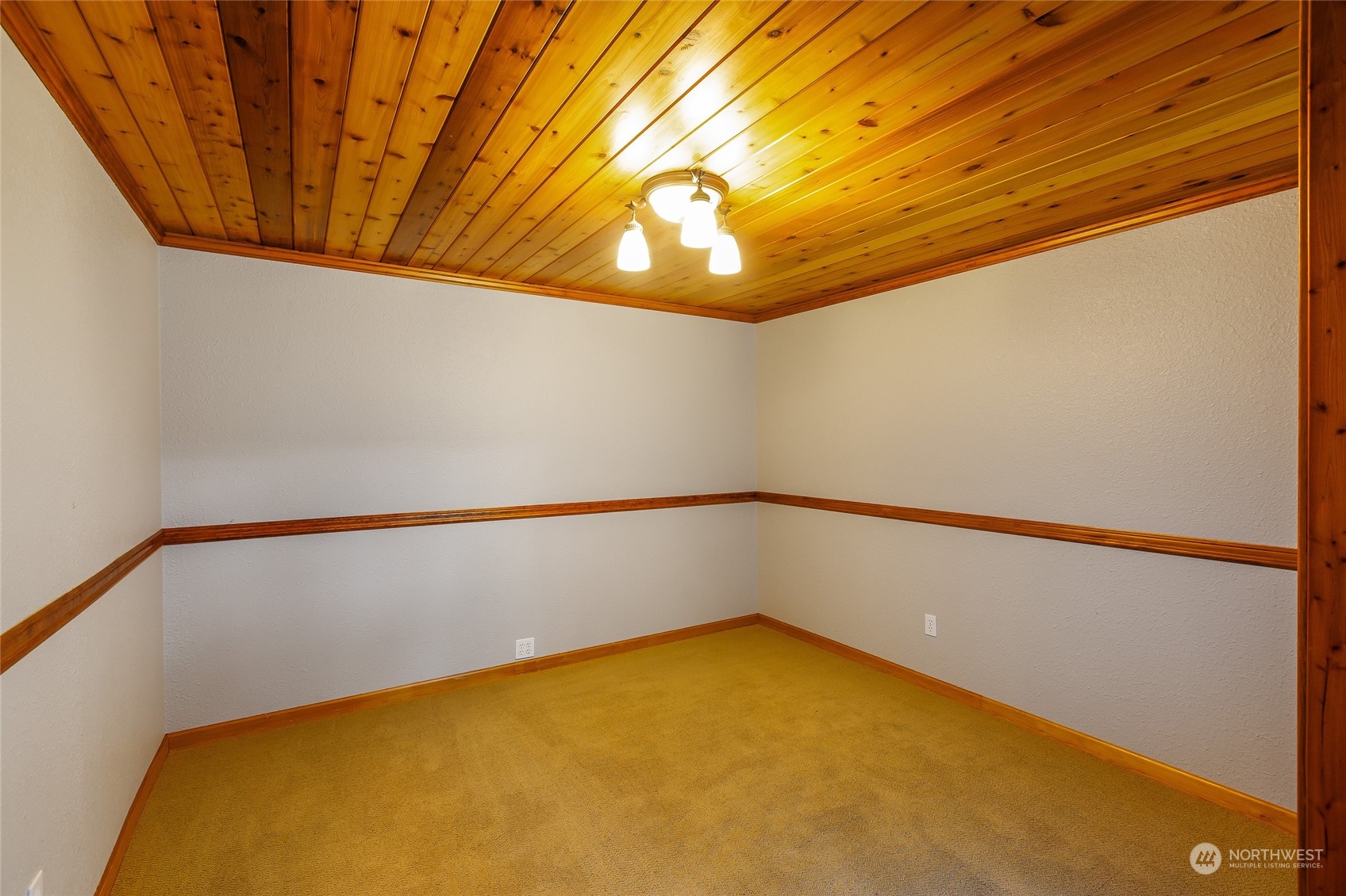 1785 Douglas Road Friday Harbor, WA 98250 - Photo 8 of 33 Gallery Image 8