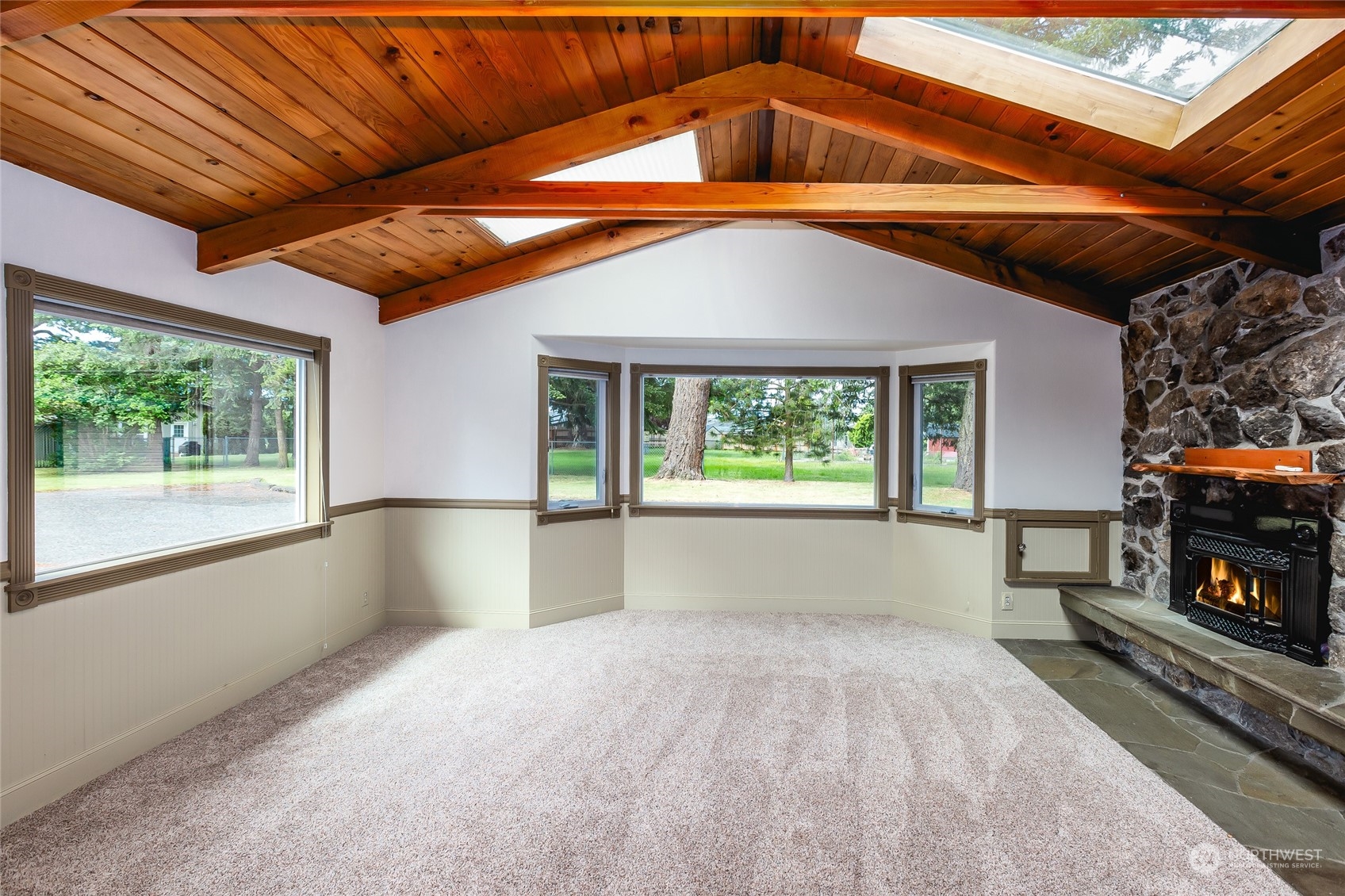 1785 Douglas Road Friday Harbor, WA 98250 - Photo 10 of 33 Gallery Image 10