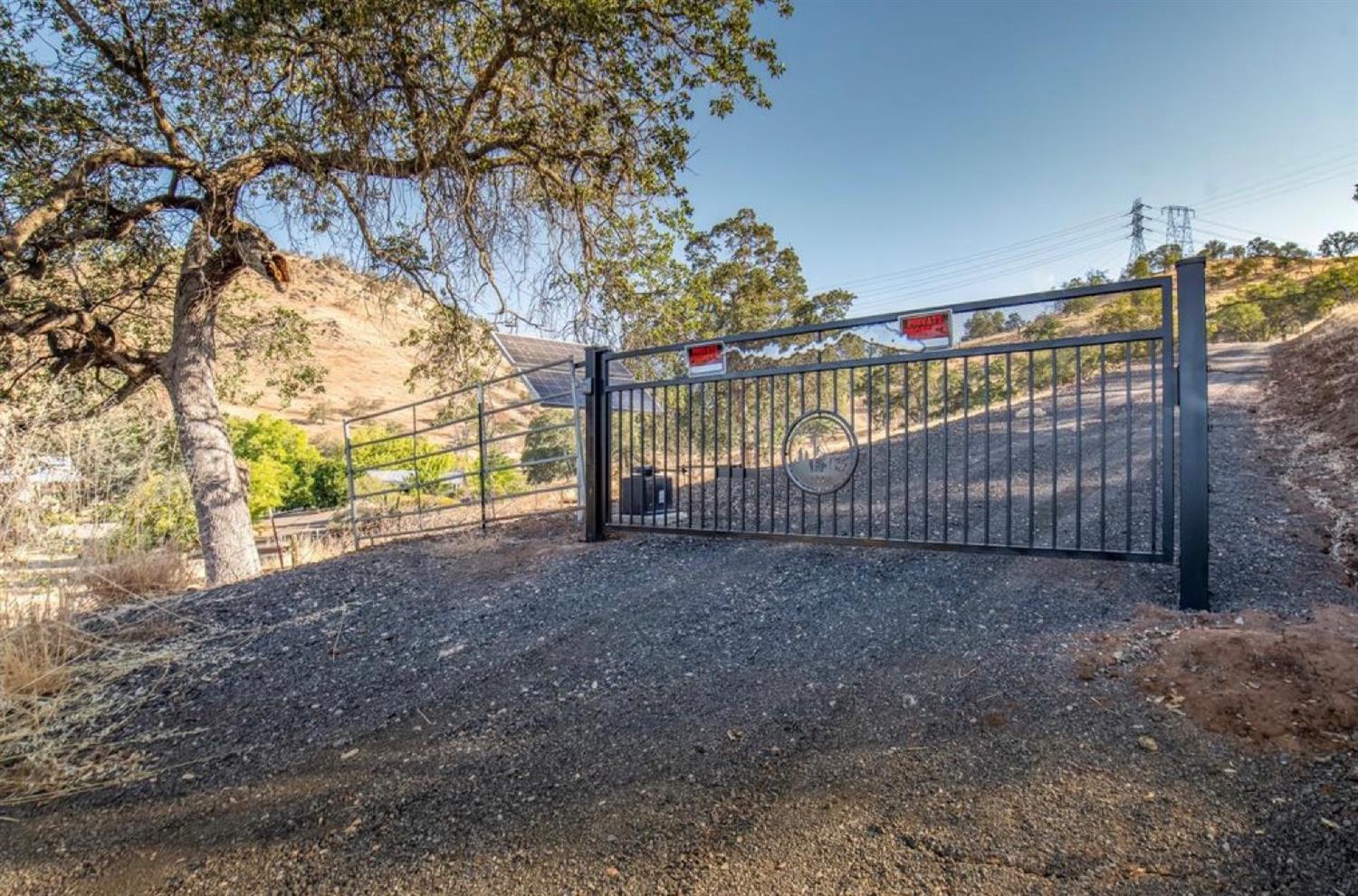 26900 Rye Meadow Lane Clovis, CA 93619 - Photo 2 of 13 a view of backyard and tree