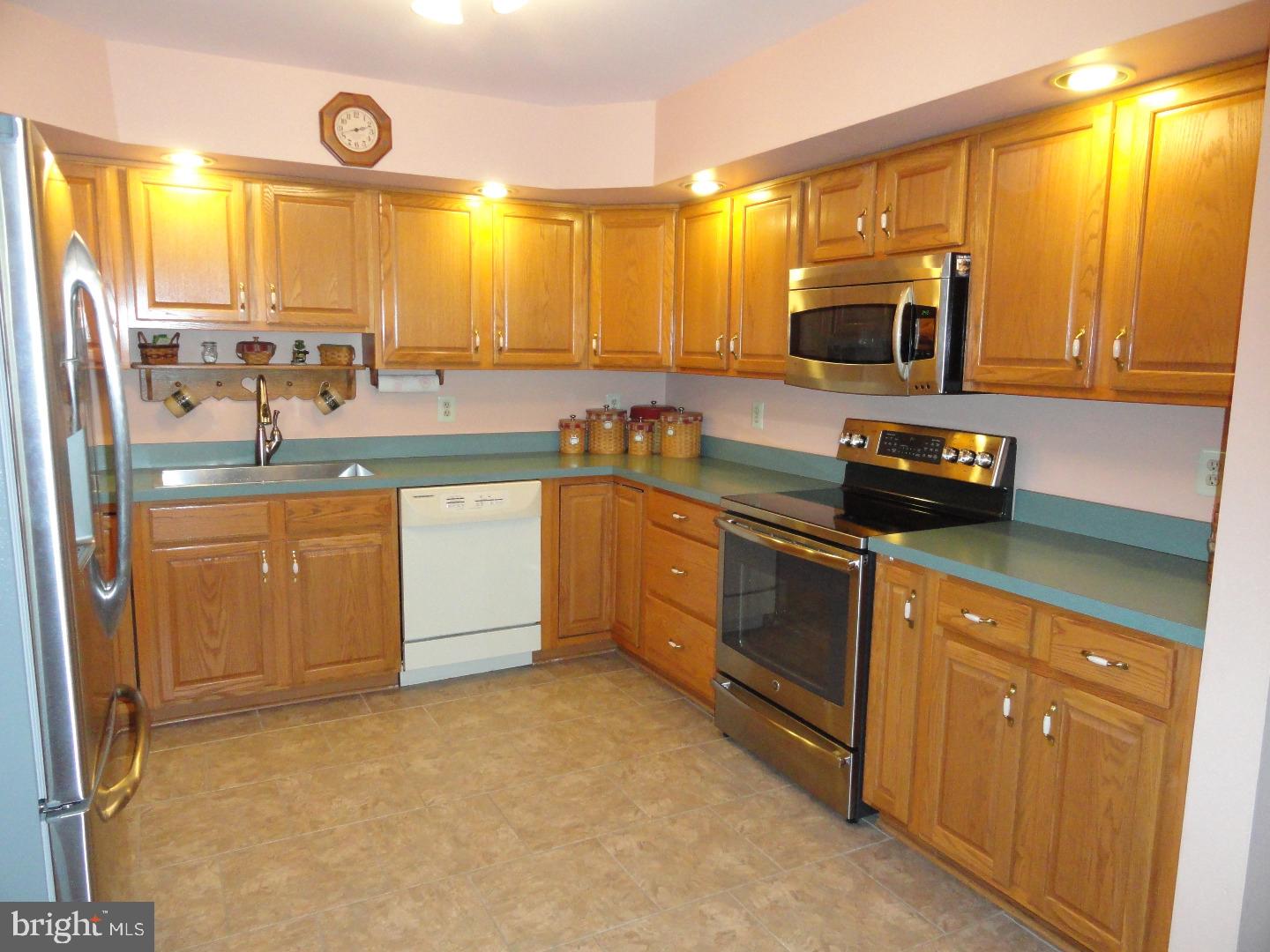 2560 Hill Road Perkiomenville, PA 18074 - Photo 8 of 25 Kitchen