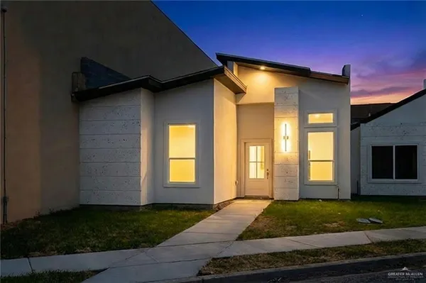 $1,750 | 6820 North 5th Street, McAllen, TX 78504