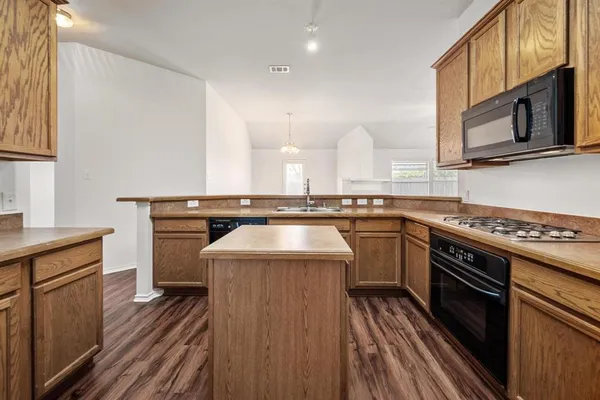 $2,450 | 9880 Wyndbrook Drive, Frisco, TX 75035