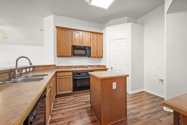 $2,450 | 9880 Wyndbrook Drive, Frisco, TX 75035