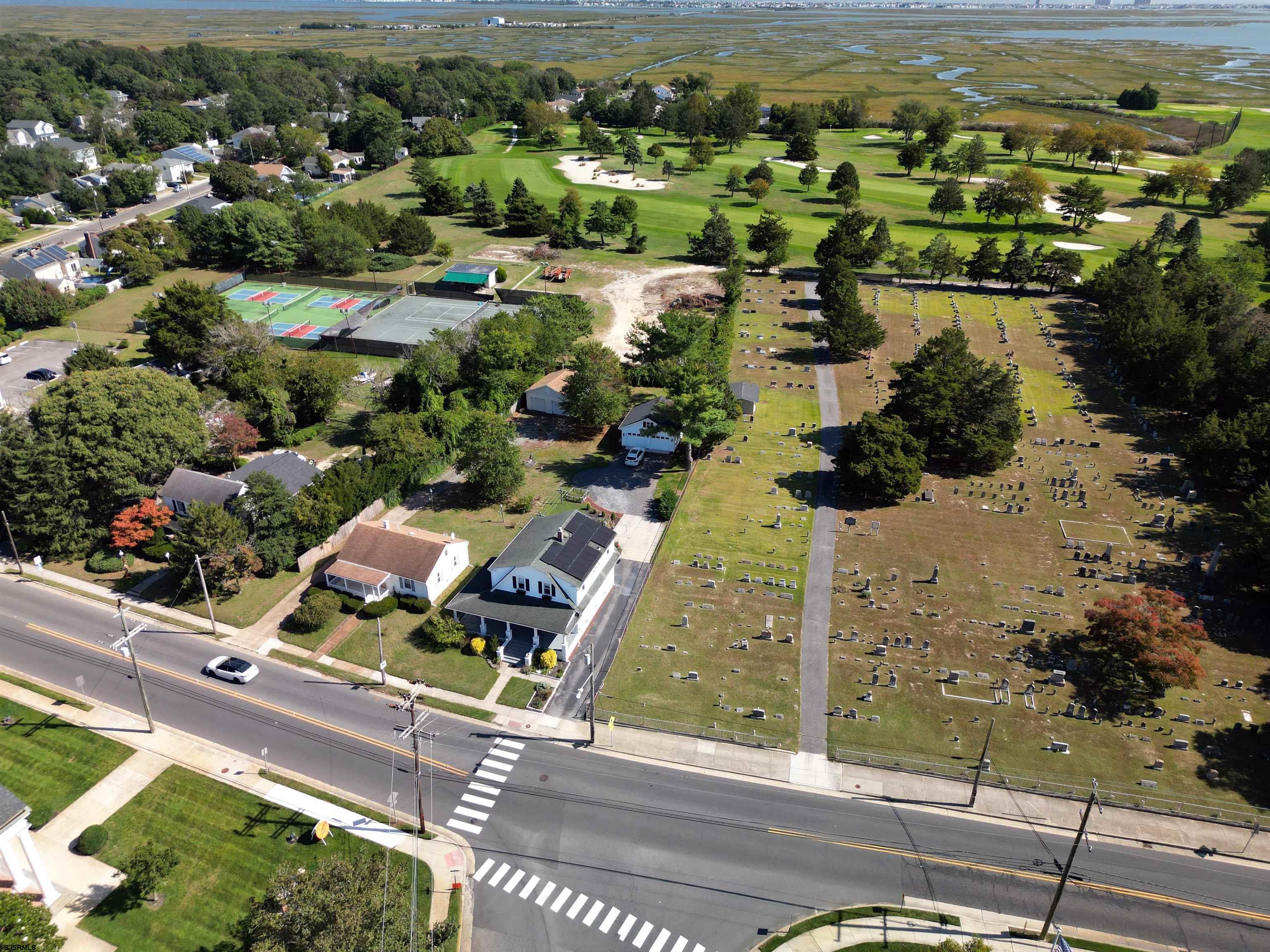114 Shore Road, Unit YEARLY RENTAL Linwood, NJ 08221 - Photo 38 of 39 an aerial view of residential houses with outdoor space