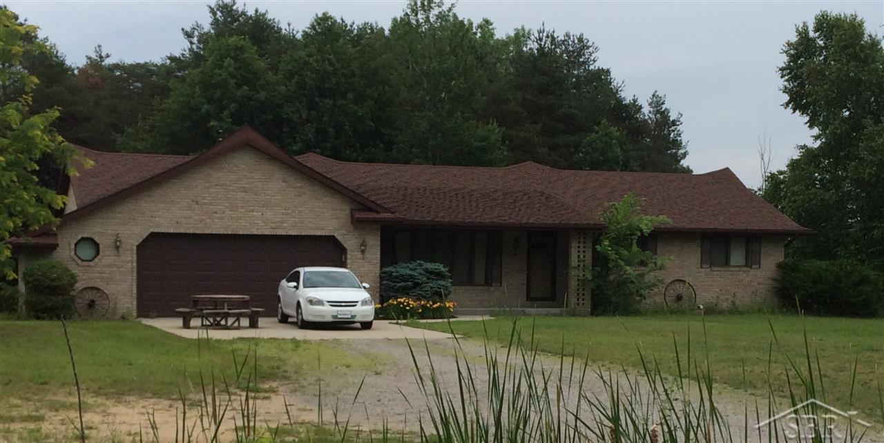 1699 South Brennan Road Hemlock, MI 48626 - Photo 1 of 1 31249728.JPG