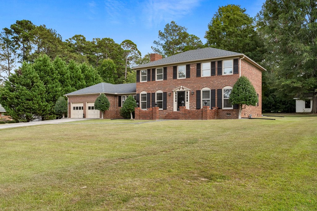157 Crescent Road Greenwood, SC 29649 - Photo 2 of 30 Gallery Image 2