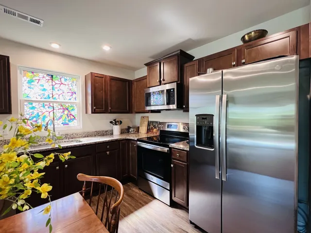 $293,900 | 1049 Wilkinson Lane, White House, TN 37188