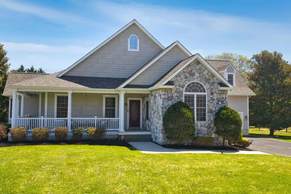 $889,000 | 6 Galloping Way, Cape May Court House, NJ 08210