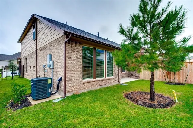 $2,350 | 4 Centennial Ridge Place, Magnolia, TX 77354