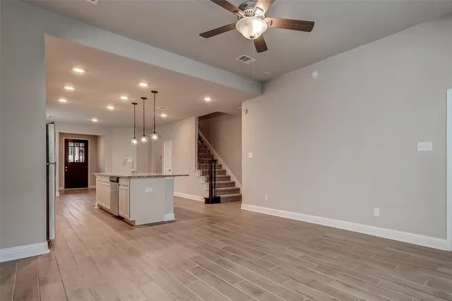 $2,350 | 4 Centennial Ridge Place, Magnolia, TX 77354