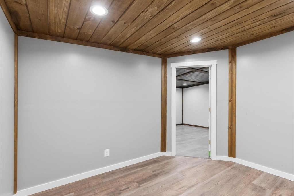 53 Longhill Road Lynn, MA 01904 - Photo 26 of 33