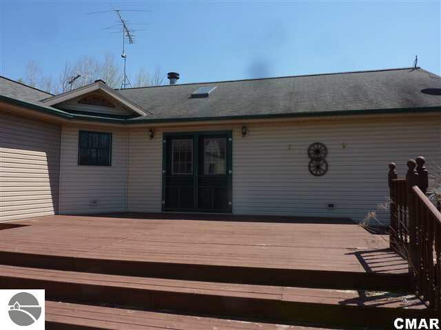 8757 Duncan Road Clare, MI 48617 - Photo 14 of 17 1772158-13.JPG