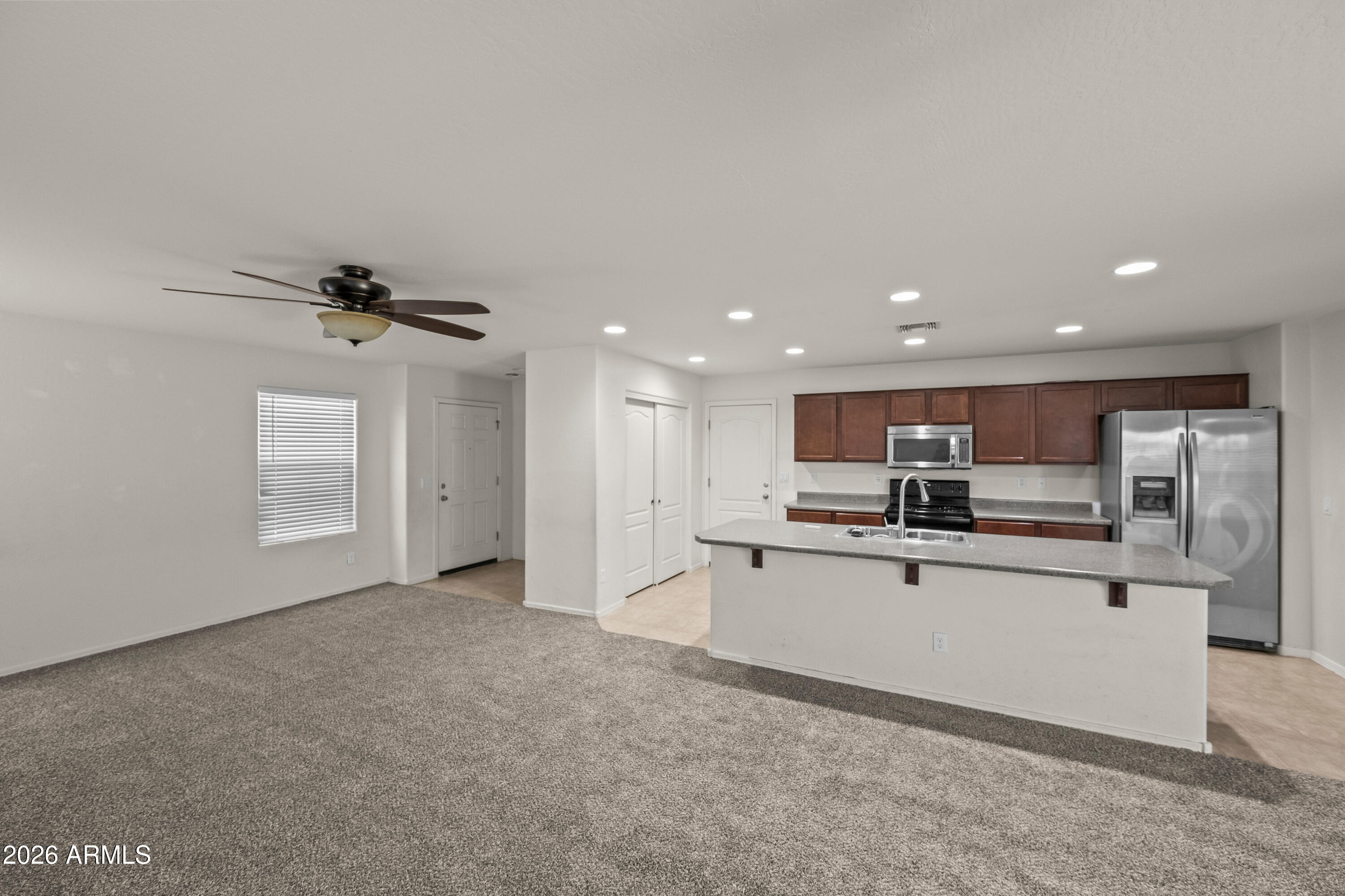472 North Ranger Trail Gilbert, AZ 85234 - Photo 8 of 31