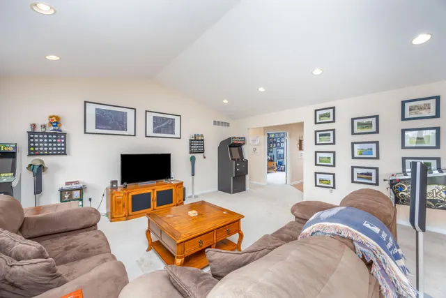 $299,900 | 7515 Ryans Run, Stanwood, MI 49346