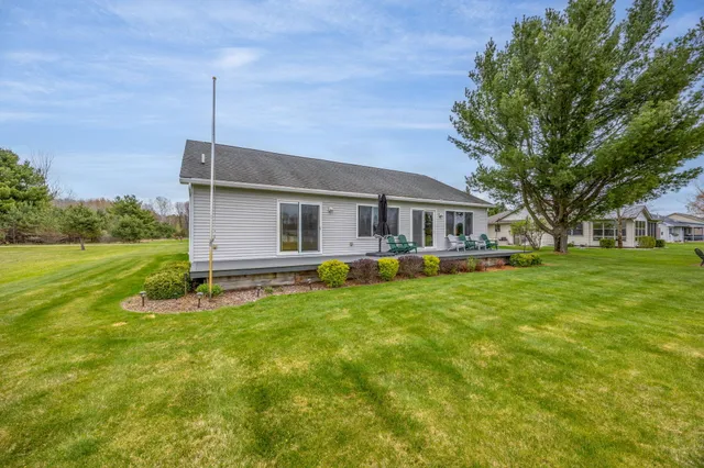 $299,900 | 7515 Ryans Run, Stanwood, MI 49346