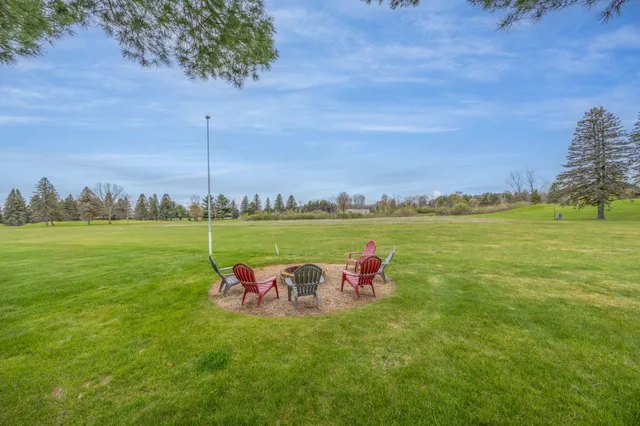 $299,900 | 7515 Ryans Run, Stanwood, MI 49346