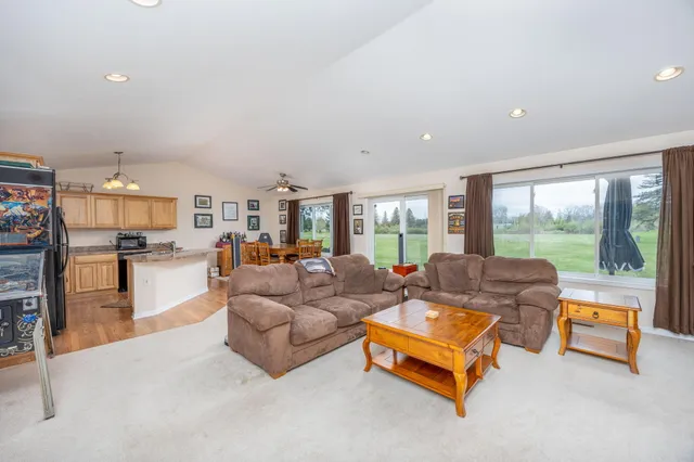 $299,900 | 7515 Ryans Run, Stanwood, MI 49346