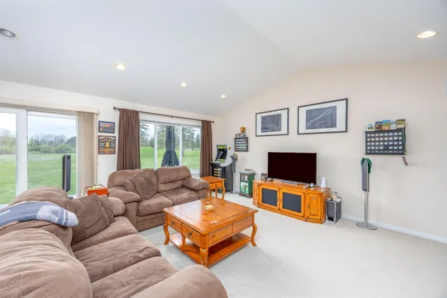 $299,900 | 7515 Ryans Run, Stanwood, MI 49346