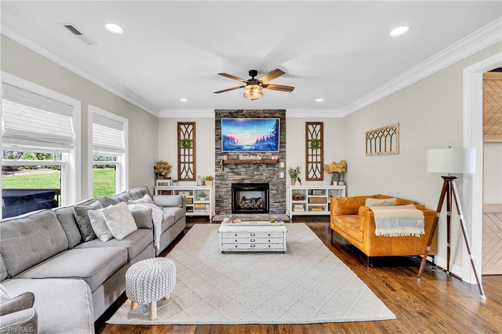 8112 Ridgeback Court Stokesdale, NC 27357 - Photo 12 of 46 Gallery Image 12
