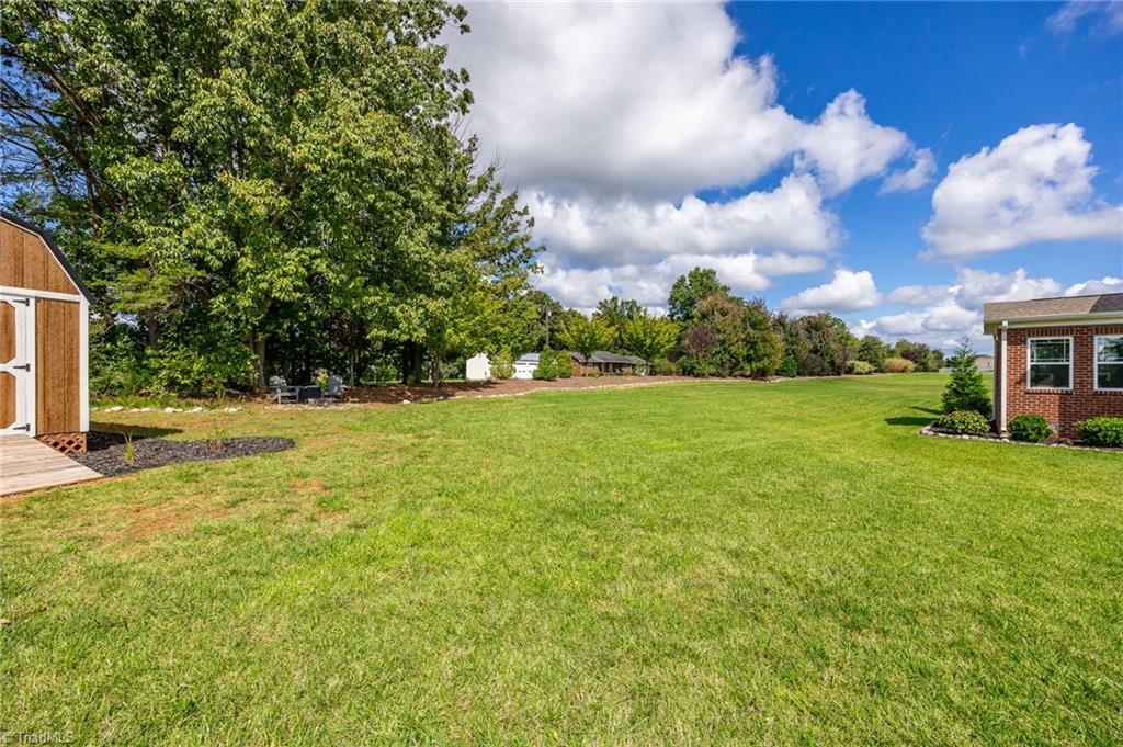 8112 Ridgeback Court Stokesdale, NC 27357 - Photo 42 of 46 Gallery Image 42