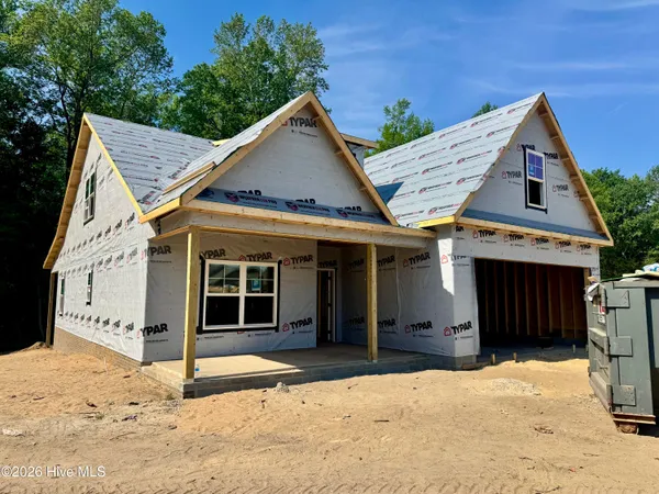$394,900 | 3705 Huntcliff Drive, La Grange, NC 28551