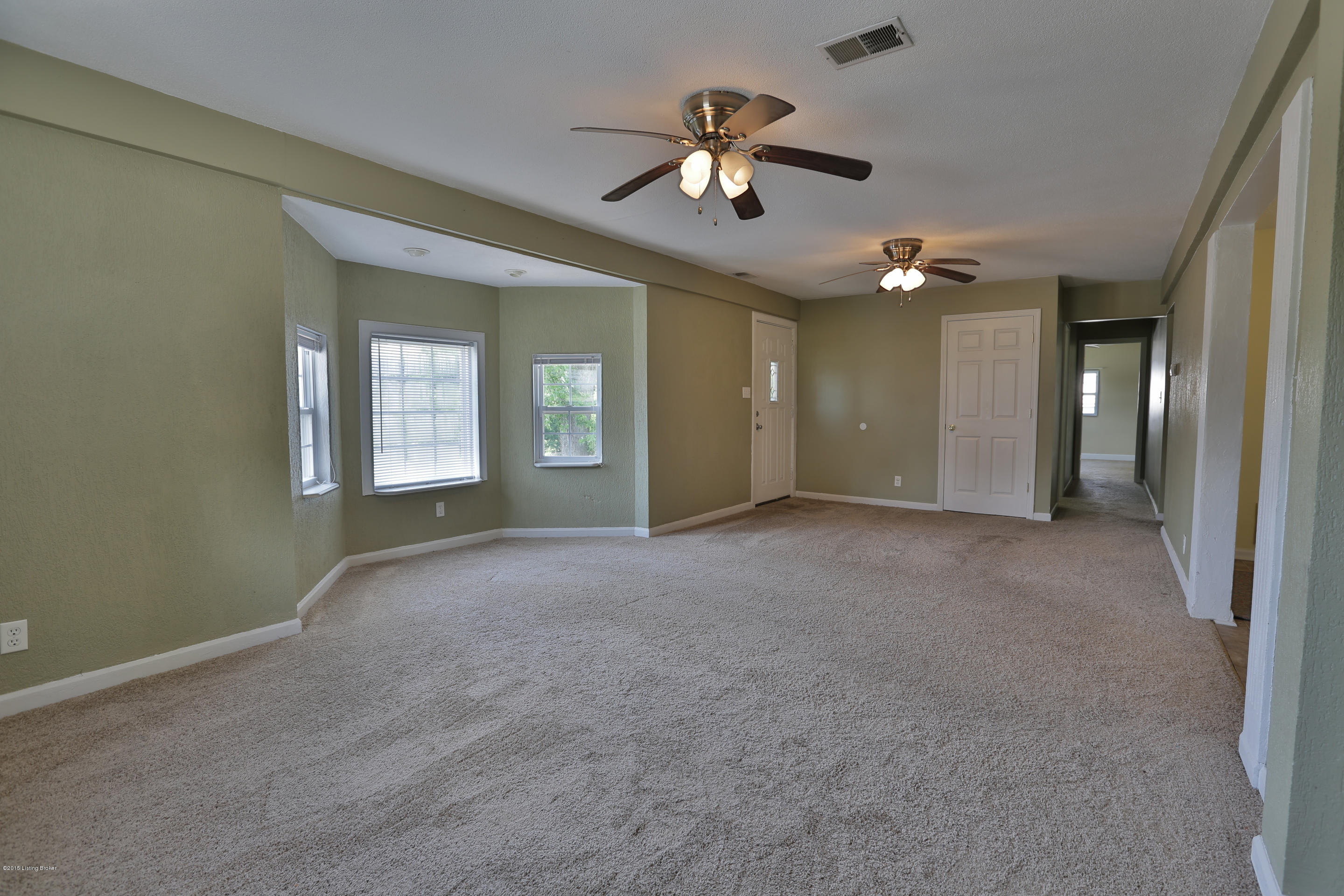 732 Graefenburg Road Waddy, KY 40076 - Photo 18 of 20 Living-Room