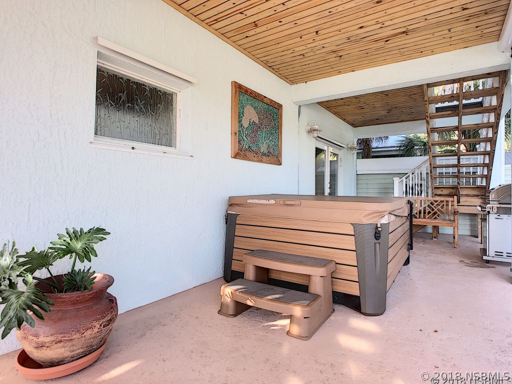 189 Flamingo Road Edgewater, FL 32141 - Photo 4 of 19 Gallery Image 4
