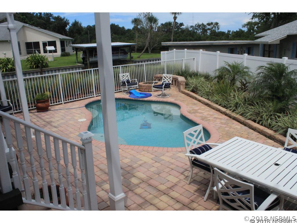 189 Flamingo Road Edgewater, FL 32141 - Photo 5 of 19 Gallery Image 5