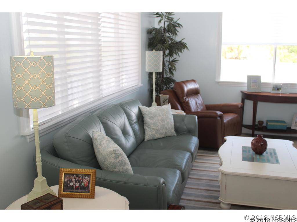 189 Flamingo Road Edgewater, FL 32141 - Photo 10 of 19 Gallery Image 10