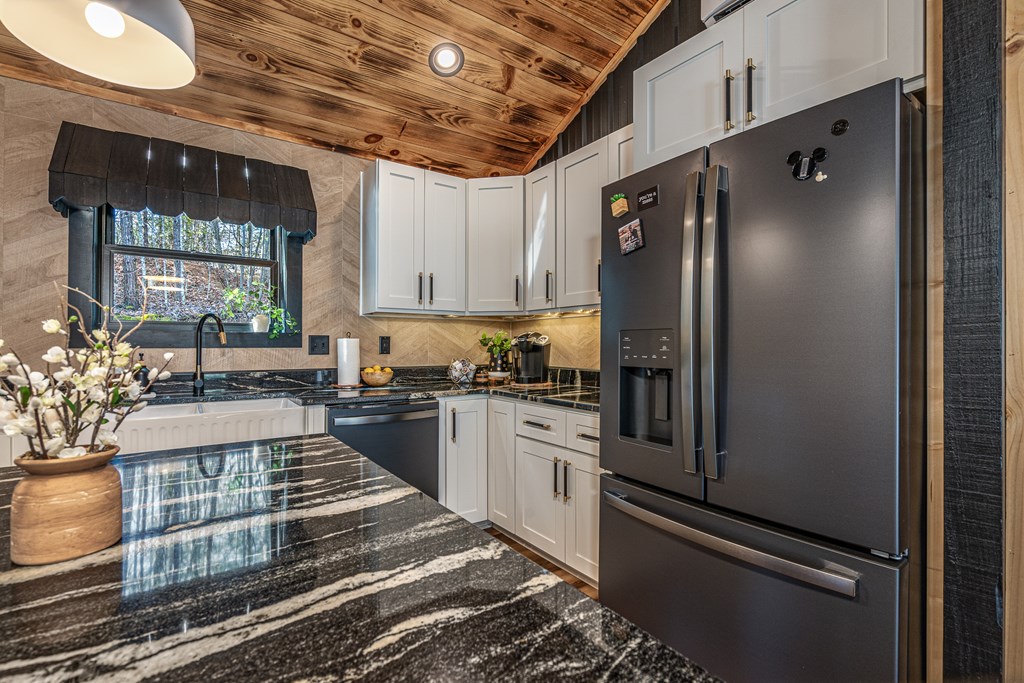 205 Ross Ridge Road Murphy, NC 28906 - Photo 13 of 49