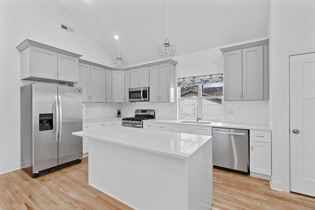 804 East Davie Street Raleigh, NC 27601 - Photo 6 of 28 Photo 6