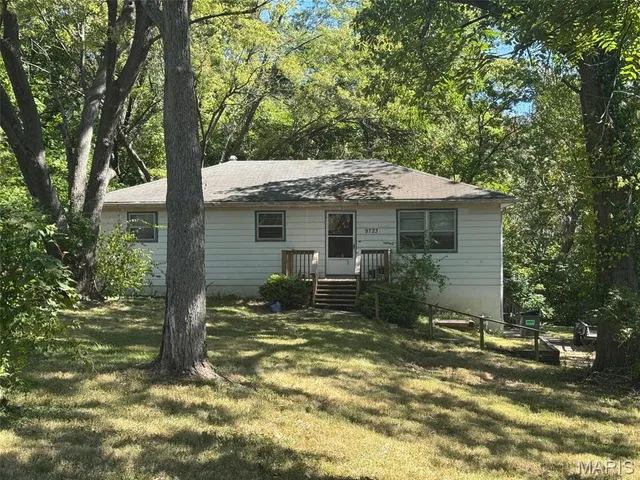 $129,000 | 9723 Greenridge Heights Road, Fairview Heights, IL 62208