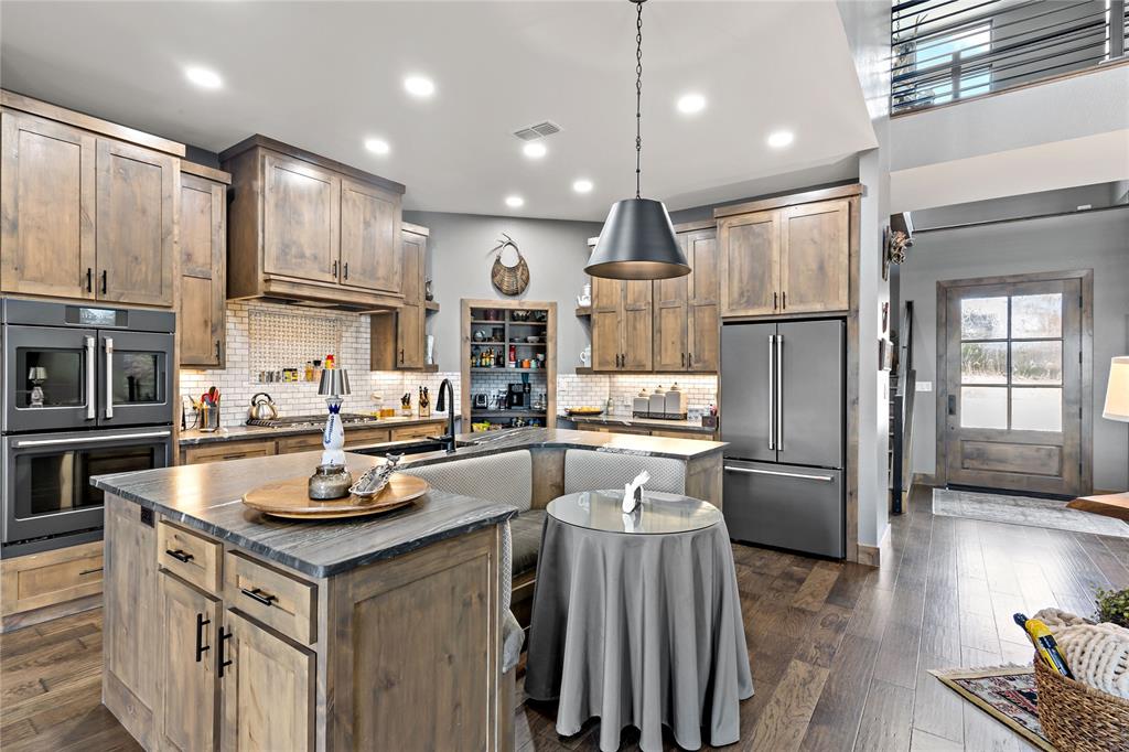 8009 Farm Road 910 Bogata, TX 75417 - Photo 9 of 30