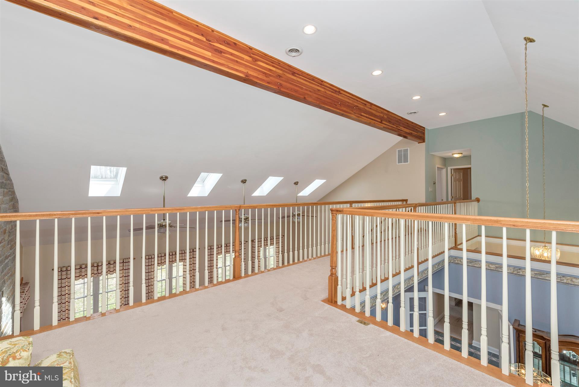 6445 New London Road New Market, MD 21774 - Photo 24 of 30 Upper Level Hallway/Bridge between 2 BRs w/Loft