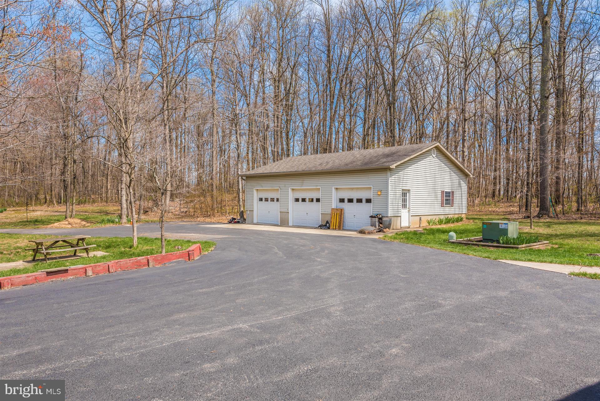 6445 New London Road New Market, MD 21774 - Photo 29 of 30 Detached 3 Car Garage/Workshop with Electric