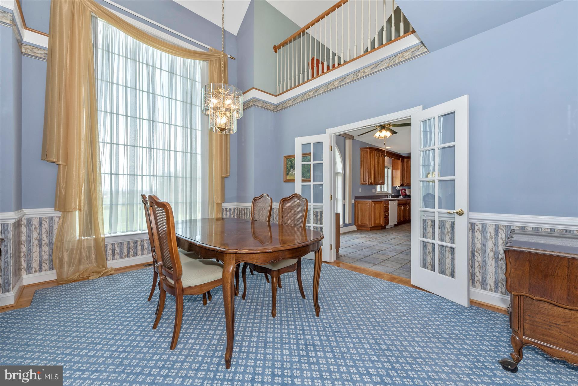 6445 New London Road New Market, MD 21774 - Photo 7 of 30 Dining Room has HW Floors & Cathedral Ceilings