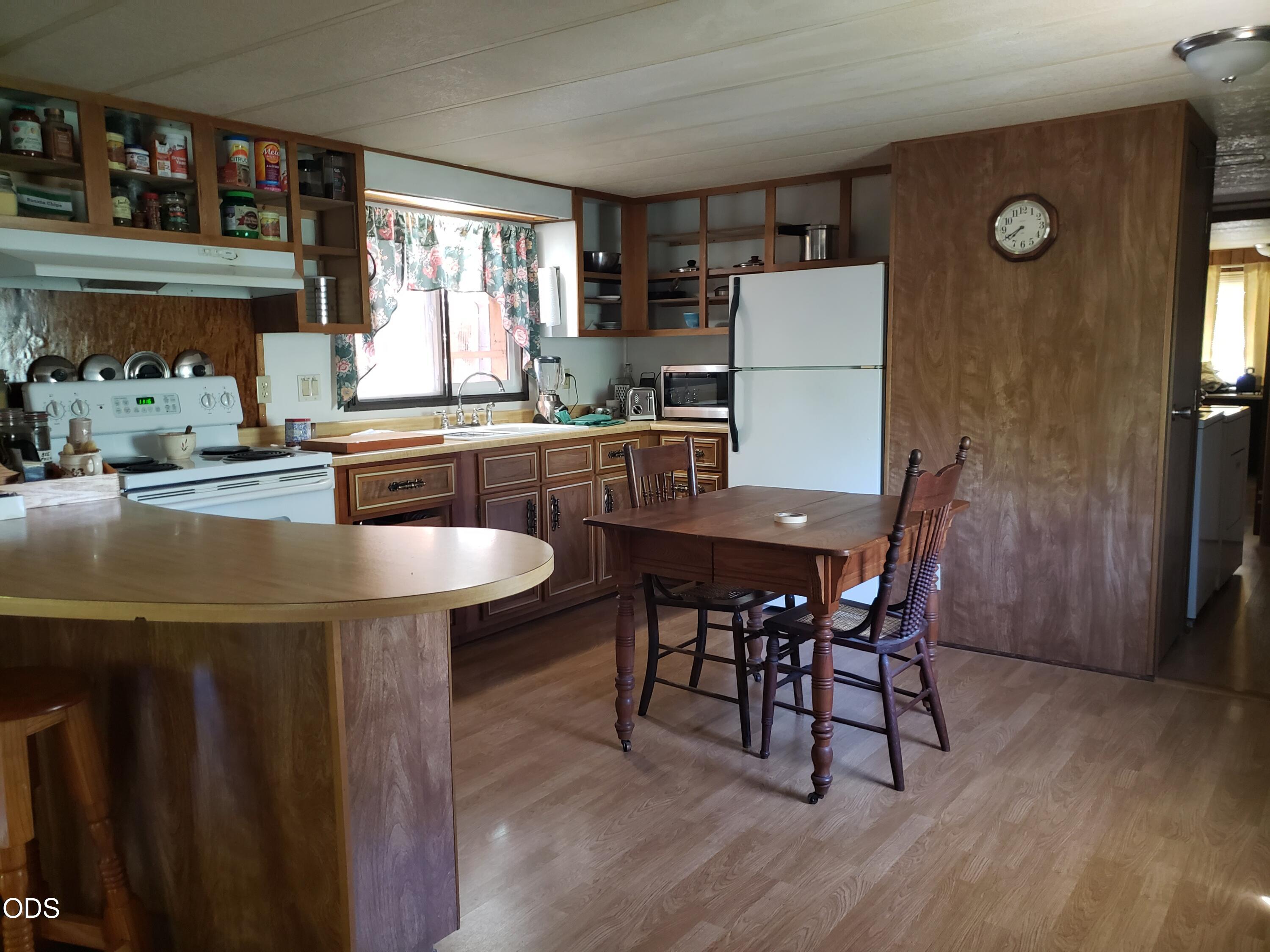 222 Ollis Road, Unit 25 Cave Junction, OR 97523 - Photo 6 of 26