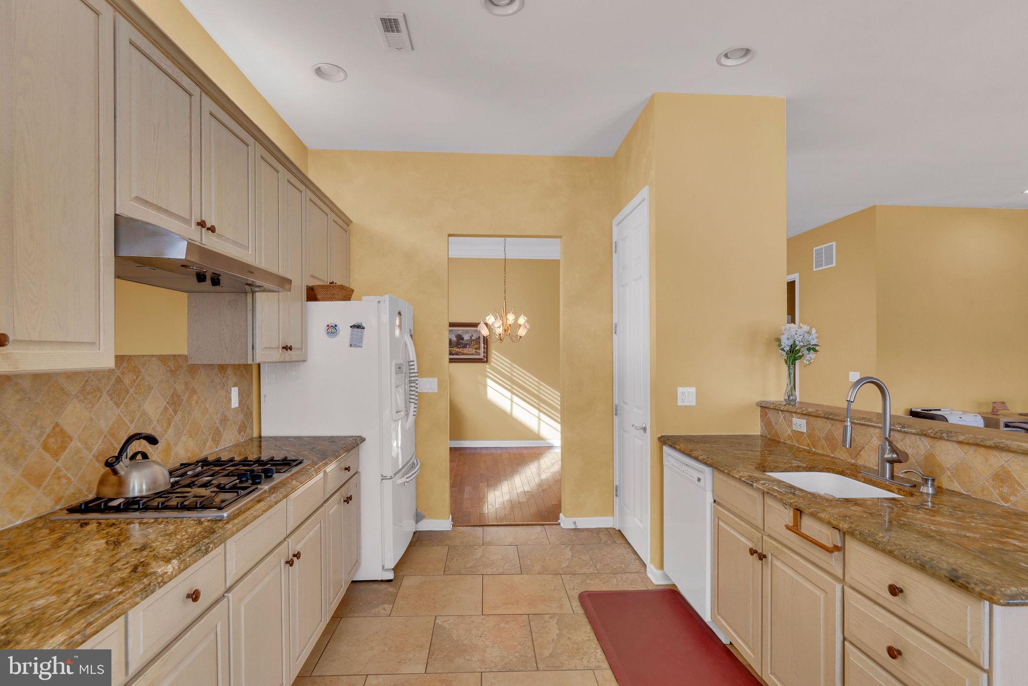 80 Einstein Way Cranbury, NJ 08512 - Photo 11 of 31