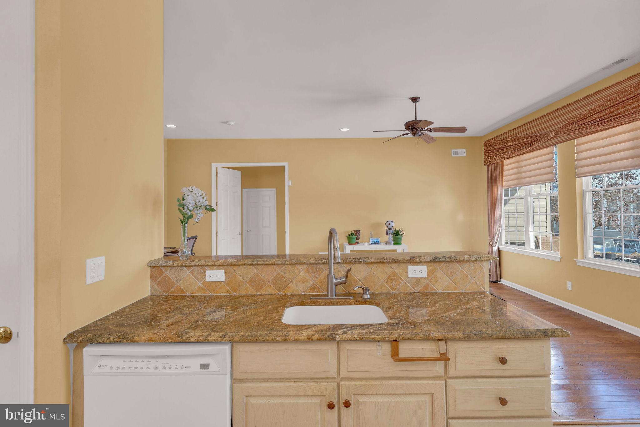 80 Einstein Way Cranbury, NJ 08512 - Photo 13 of 31