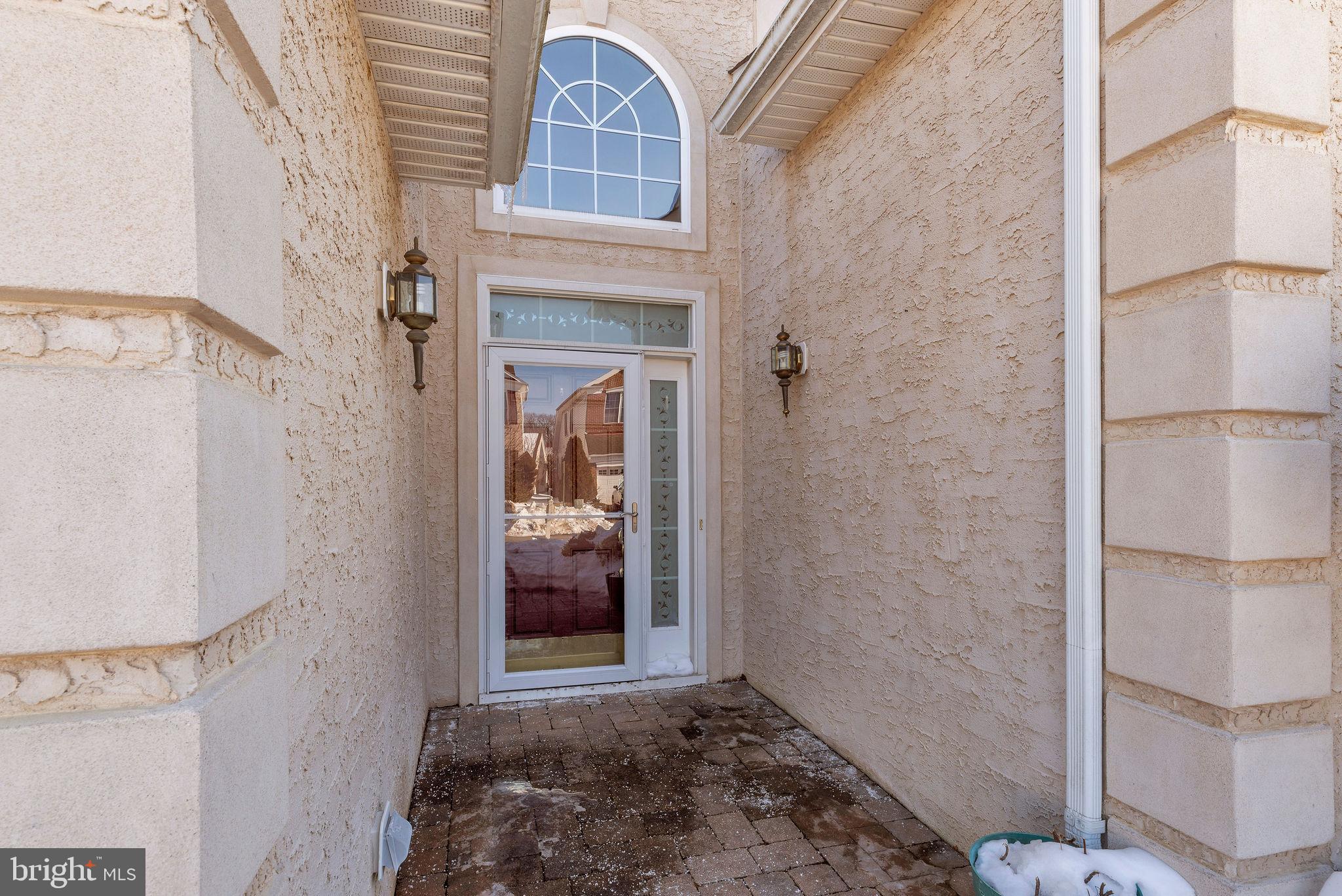 80 Einstein Way Cranbury, NJ 08512 - Photo 3 of 31