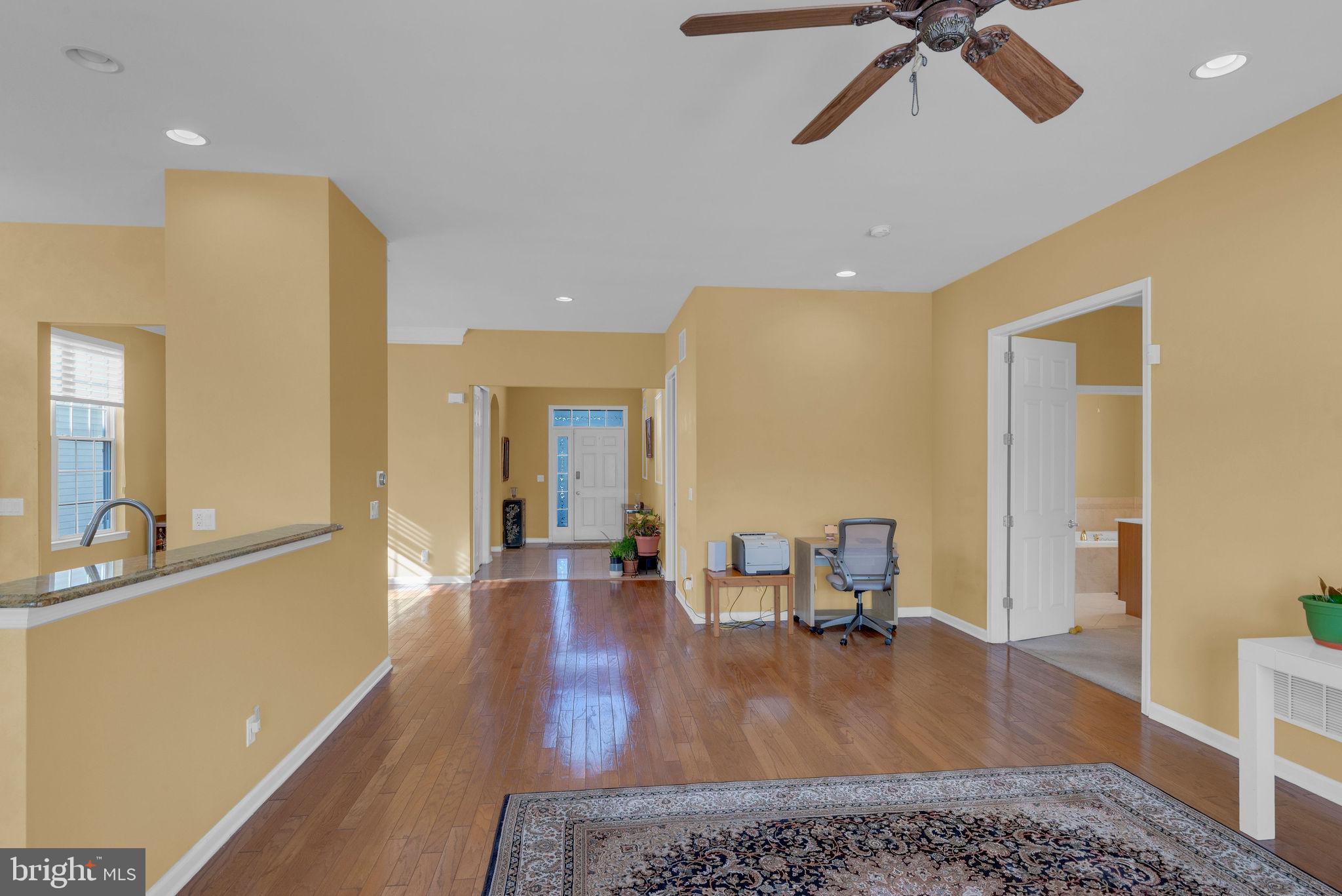 80 Einstein Way Cranbury, NJ 08512 - Photo 5 of 31