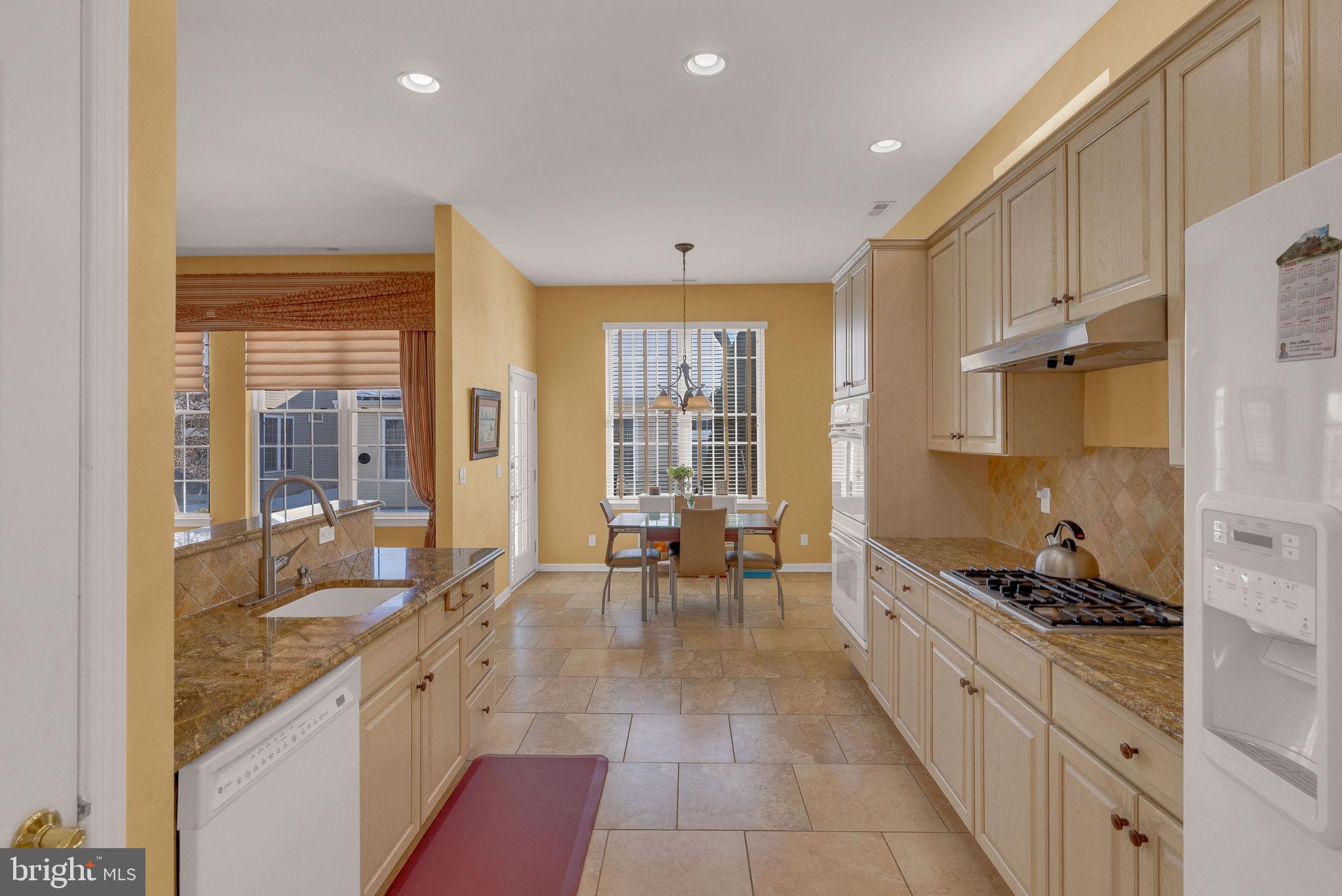 80 Einstein Way Cranbury, NJ 08512 - Photo 10 of 31