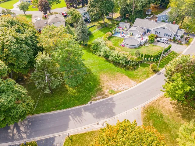 $74,900 | 397 Rock Beach Road, Irondequoit, NY 14617