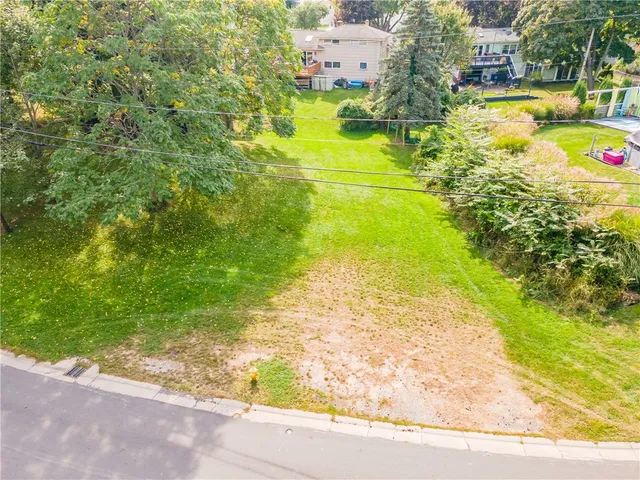 $74,900 | 397 Rock Beach Road, Irondequoit, NY 14617