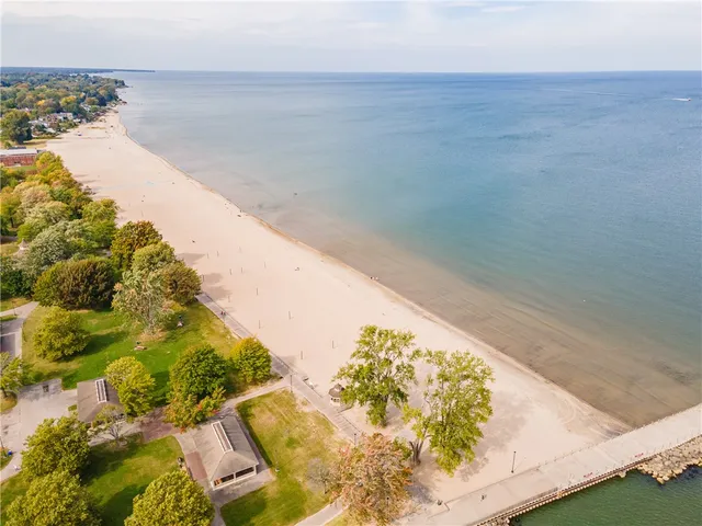 $74,900 | 397 Rock Beach Road, Irondequoit, NY 14617