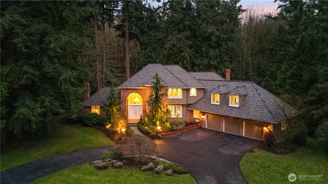 $2,850,000 | 21319 Northeast 101st Court, Redmond, WA 98053