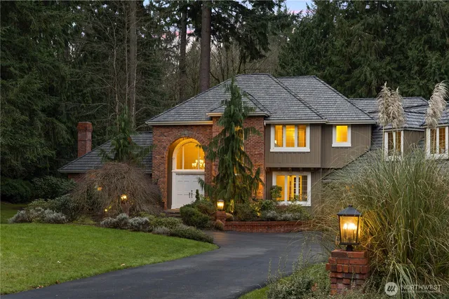 $2,850,000 | 21319 Northeast 101st Court, Redmond, WA 98053