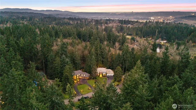 $2,850,000 | 21319 Northeast 101st Court, Redmond, WA 98053